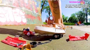 Kati´s giantess, crush toy car trampling , girl sneaker , toycrush, plastic car, jumps , smashes car