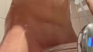 Shaving thight pussy in the shower