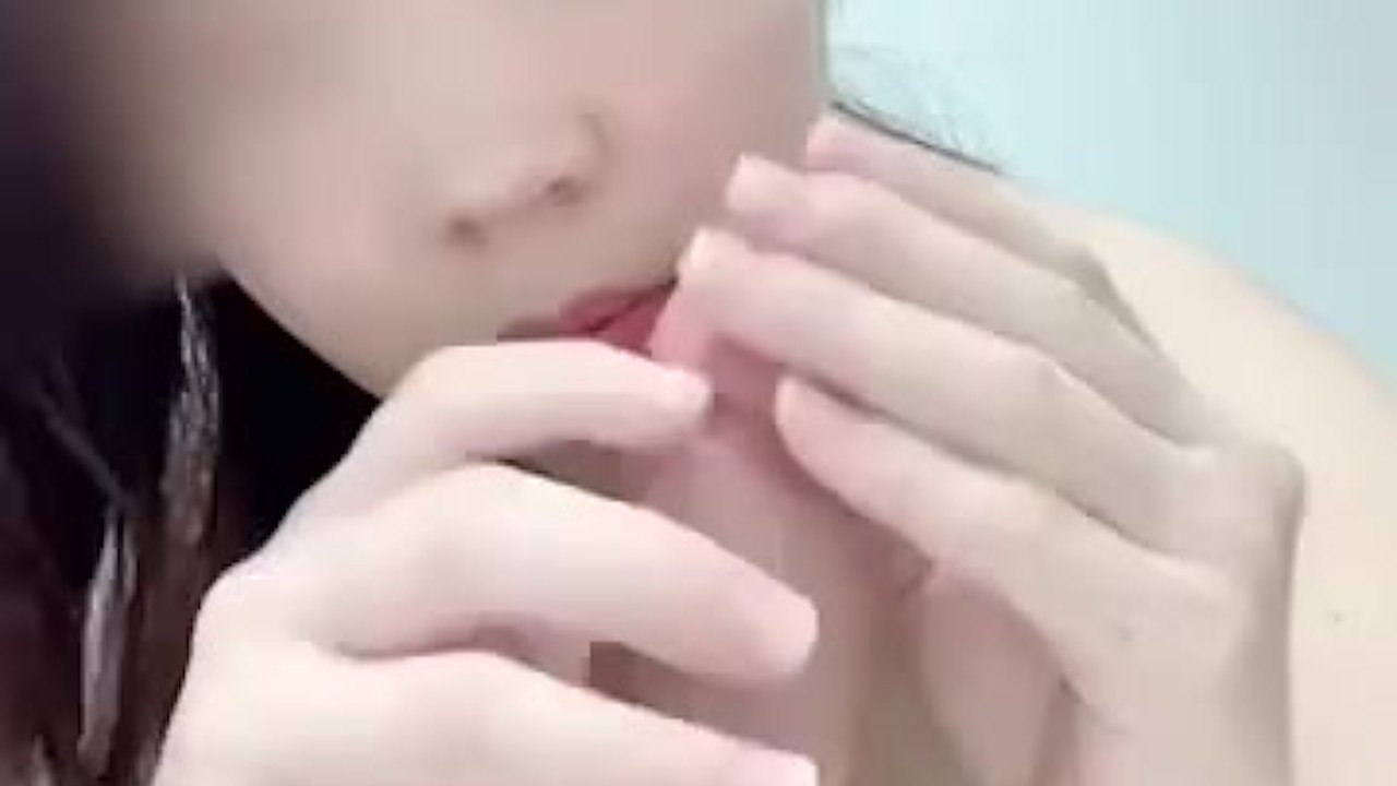 人妻　ディルドで擬似フェラ - Darmowe seks wideo - RedTube