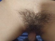 ВОЛОСАТАЯ КИСКА ПОЛУЧАЕТ ОРГАЗМ - Screenshot 1 of 16 - HD