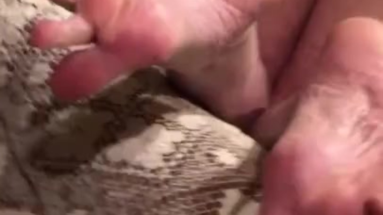 Hot Ass Granny Seduces Soles Up With Toe Curling Soft Wrinkled Bare Foot Fetish Red Toenails!🔥 - Free Sex Video - RedTube