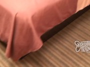 Raven-haired teen makes her amateur porn debut 14/16