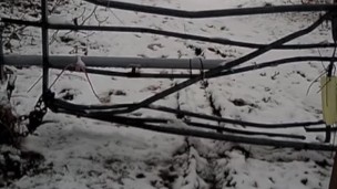 Naughty pee and naked in snow 