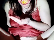 Косплей. Очаровательная LIKA LAX penny wise клоун ползает в наручниках и мастурбирует едой 12/16