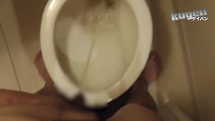 Pissing ㏌ Toilet