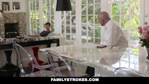 Family Strokes - Big Tits Milf Britney Amber Want A Hard Cock Stick To Her Pussy Now