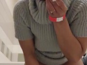 Uniqueen peeing backwards come watch daddy