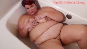 SQUIRTING BBW GILF CUMS OVER AND OVER IN THE SHOWER