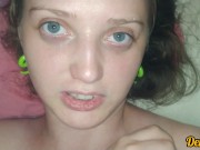 подборка обильных выстрелов тёплой вкусной спермы в лицо и на волосы похотливой школьницы 4/16