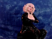 Hot Latex Rubber MILF teasing 4k romantic 16/16