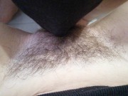 ЛИЖЕТ МОЮ ВОЛОСАТУЮ КИСКУ КРУПНЫМ ПЛАНОМ, РАЗДВИНУЛА НОГИ И ДАЛА ПОЛИЗАТЬ ВОЛОСАТУЮ ПИЗДУ 13/16