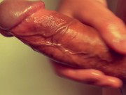 【無修正】激イキ！ガチガチにいきり勃ったパイパンちんぽをココナッツオイルまみれにして攻めてみた