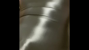 水を着て制お漏ら
