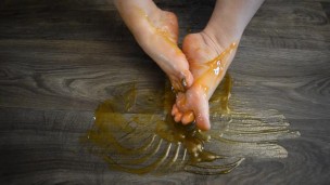 Füße in Marmelade - Fetisch