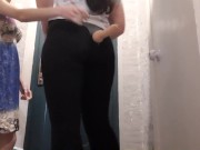 Курьерша протестировала страпоны на двух клиентках, которые остались довольны  - lesbian_illusion  3/16