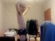 Трясу мизерной писькой под цоя он жыв 8/16