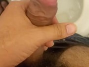 masturbandome parado en baños