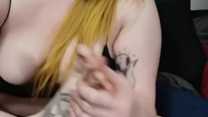 Redhead sucks her own toes 