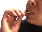 Just eating  - Screenshot 5 of 16 - HD