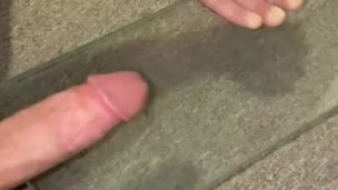 Quick Cumshot Dripping on Glass