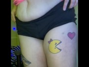 Gamer Slut streams CoD on twitch then fucks herself silly! 6/16