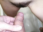 ЗОЛОТОЙ ДОЖДЬ ДЛЯ ВОЛОСАТОЙ КИСКИ - Screenshot 4 of 16 - Peeing While Fucking
