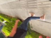 Amiga decide salir con su Lush a la calle y miren su reacción 2/16