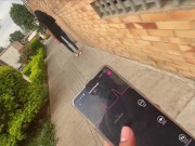 Amiga decide salir con su Lush a la calle y miren su reacción 3/16