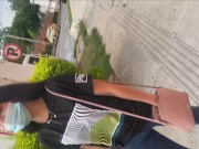 Amiga decide salir con su Lush a la calle y miren su reacción 4/16