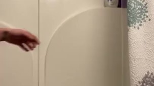 White girl fucks herself for Valentine’s Day 