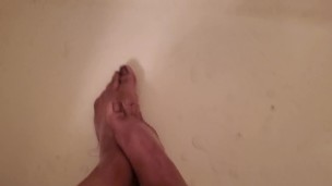 Come lick the oil off my toes (real homemade)