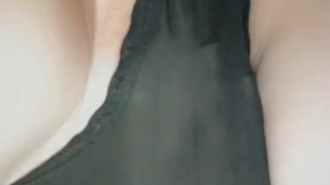 She got that wet wet 