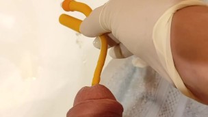 urinary catheter insertion and piss