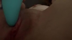 Teen plays with pussy right in the morning go look at my onlyfans 