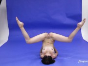 Galina Markova shows her flexible naked skills on camera 12/16