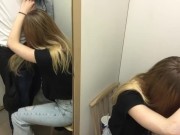 Рискованный минет и секс в примерочной магазина - почти поймали - Screenshot 4 of 16 - Public Sex