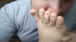 Артем сам себе лижет ноги self suck autofellatio self footjob