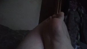 Артем сам себе лижет ноги self suck autofellatio self footjob