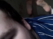 Артем показывает ноги ступни self suck autofellatio self footjob