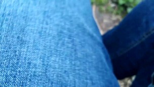 Артем сосет сам себе дрочит ногами лижет кончил в лесу self suck autofellatio self footjob