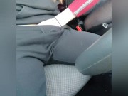 красотка сделала мне жаркий миньет в машине и я ей кончил внутрь 3/16