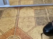 Godo con un vibratore nella figa mi mastrubo allo specchio 8/16