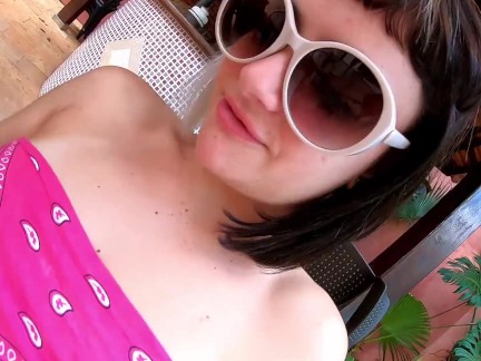 A very hot summer day with Candy Crush