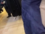 Jeweln_22- Défi- française enlève son string en public,suce et baise avec un inconnu dans un parking 9/16