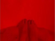 Hot bath water on my feet 