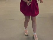 Свечу киской и попкой в магазине в юбке без трусиков 12/16