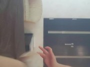 湯のみを勃起ちんちんで持ち上げる！