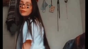 Hot Mom Shakes Her Ass For The First Time 