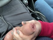 Шлюха за деньги отсосала в машине. Моментально кончил ей в рот 9/16