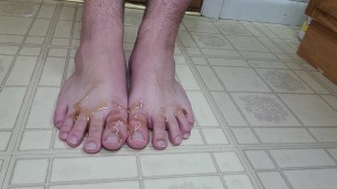 Dripping some syrup all over my feet